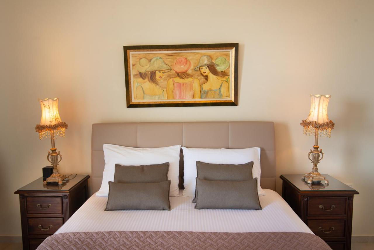 Villa Rebecca Каламата Экстерьер фото
